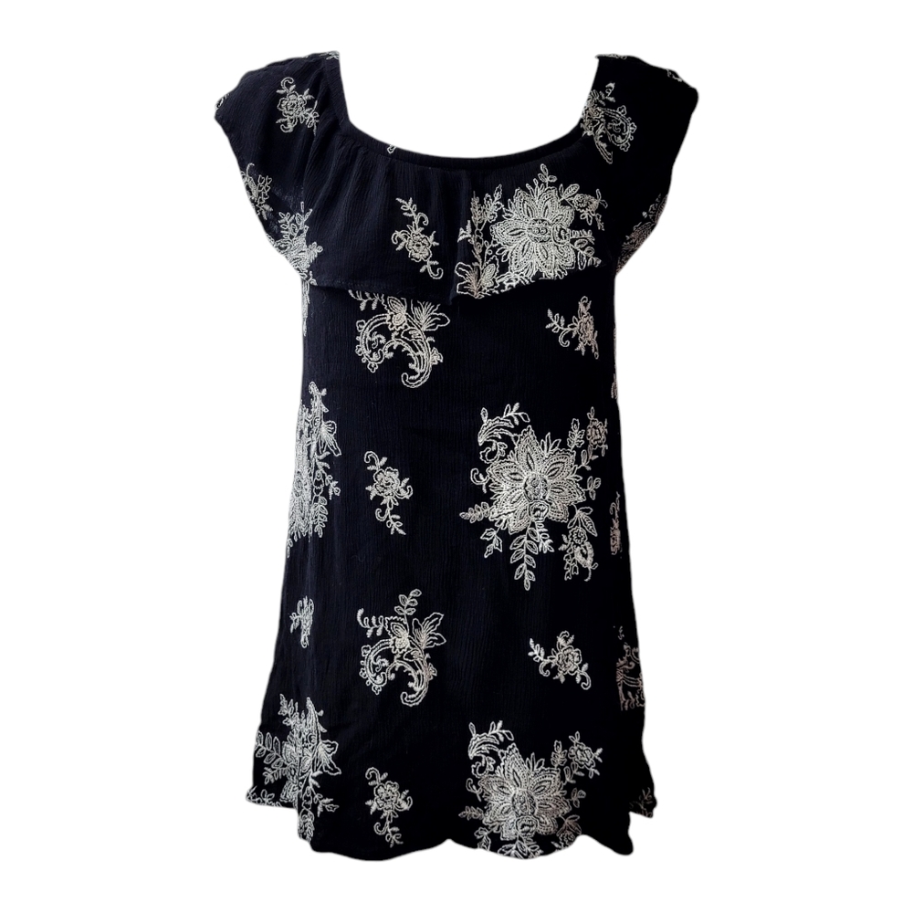 L.A. Hearts Stretchy Black Off-Shoulder Top with White Embroidered Floral Design